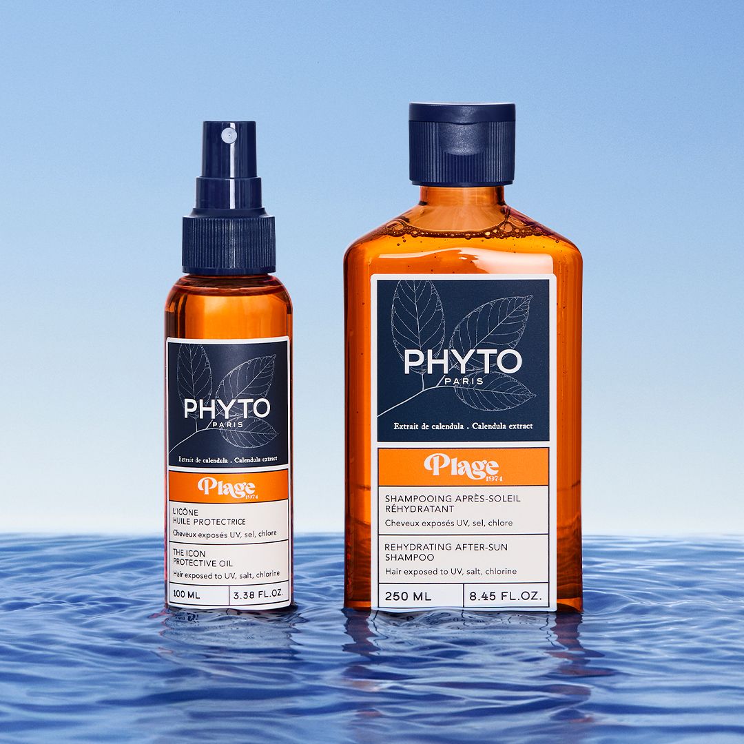 Twee producten in water. Shampoo en spray. Opschrift: Phyto Paris, Plage, Après-Soleil.