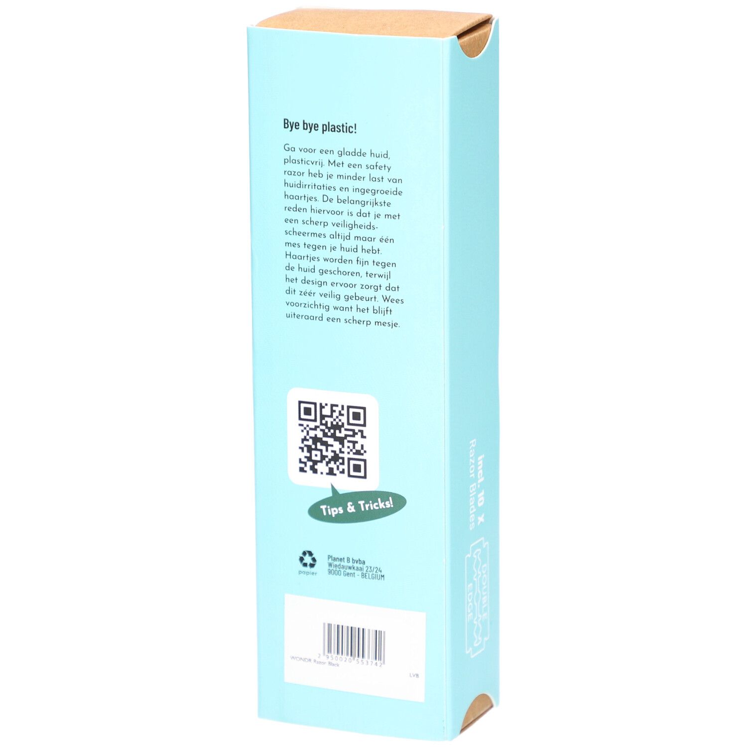 Achterkant van de turquoise verpakking. Tekst en QR-code. Tekst: Bye bye plastic! Tips & Tricks.