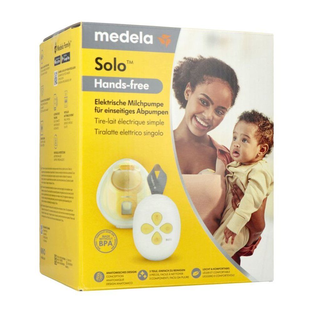 Vrouw met Medela Solo handsfree melkpomp in de borst.