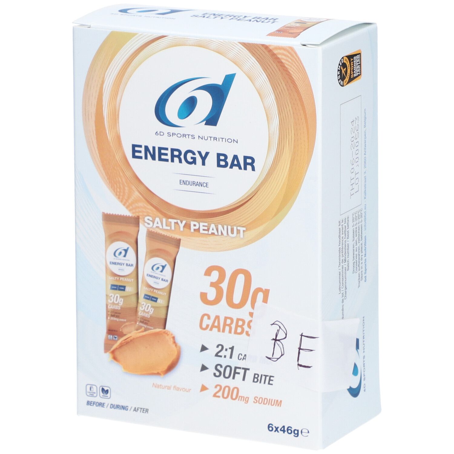 Verpakking met 6 energierepen. Opschrift: 6D Sports Nutrition, Energy Bar, Salty Peanut, 30g koolhydraten, 2:1 Ca, Soft Bite, 200mg natrium.
