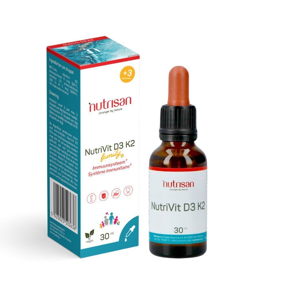 Productverpakking met fles en druppelaar. "nutrisan", "NutriVit D3 K2 family". 30 ml.