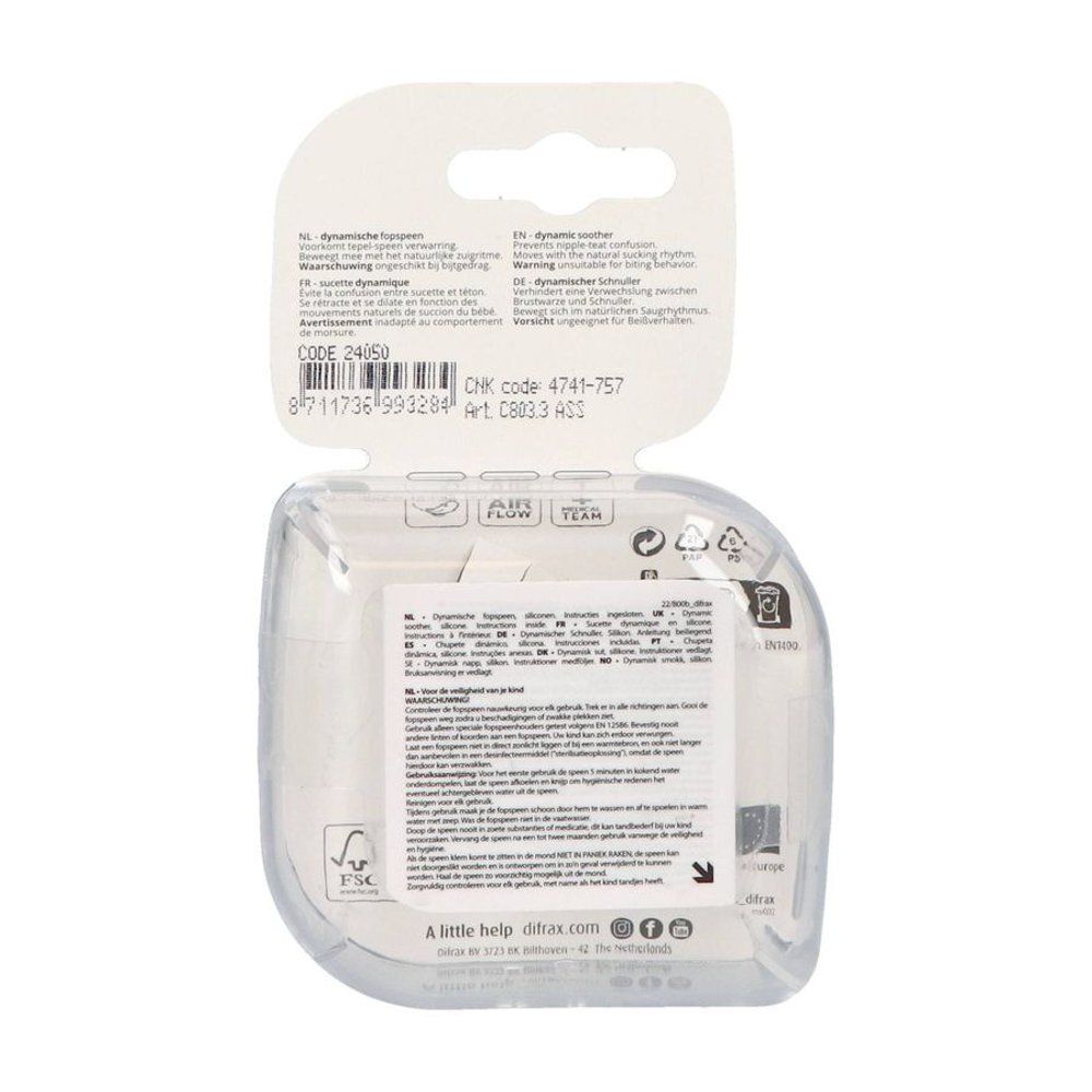 Dos de l'emballage avec texte multilingue. Contient des informations sur le produit et des codes.