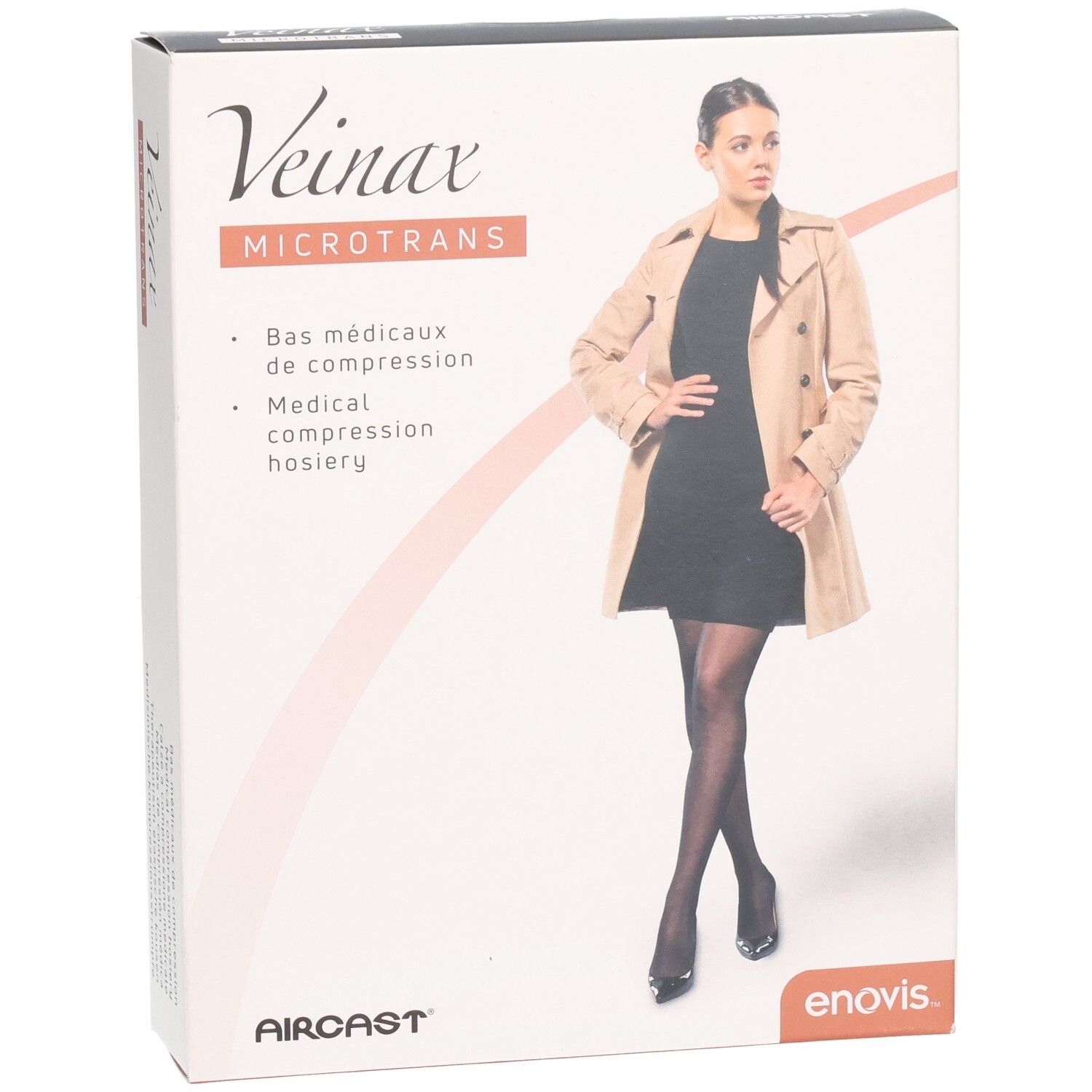 Boîte de bas de compression médicaux Veinax Microtrans. Femme portant des bas. Logos Aircast et enovis.