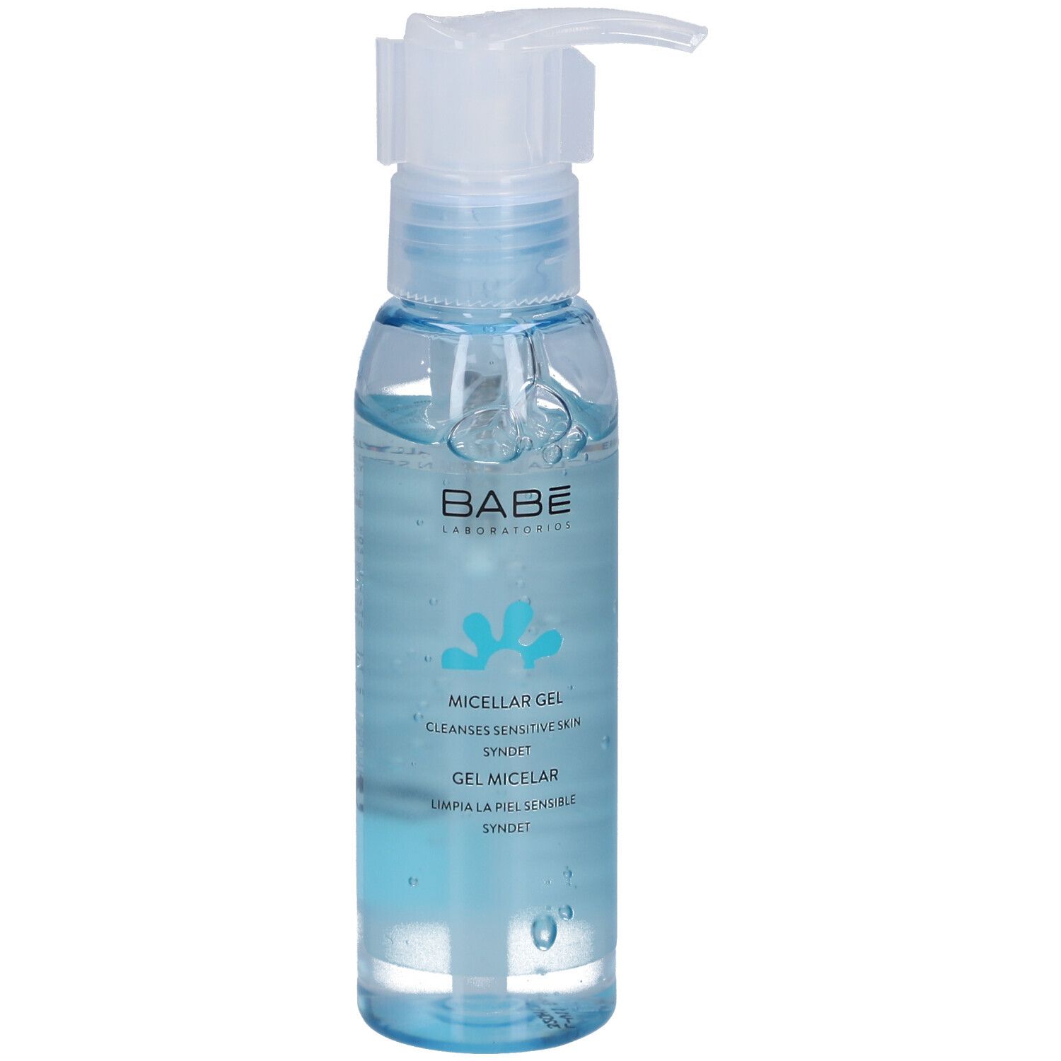 Transparante fles met blauwe gel en doseerpomp. Opschrift: BABÉ, Micellar Gel, reinigt de gevoelige huid.