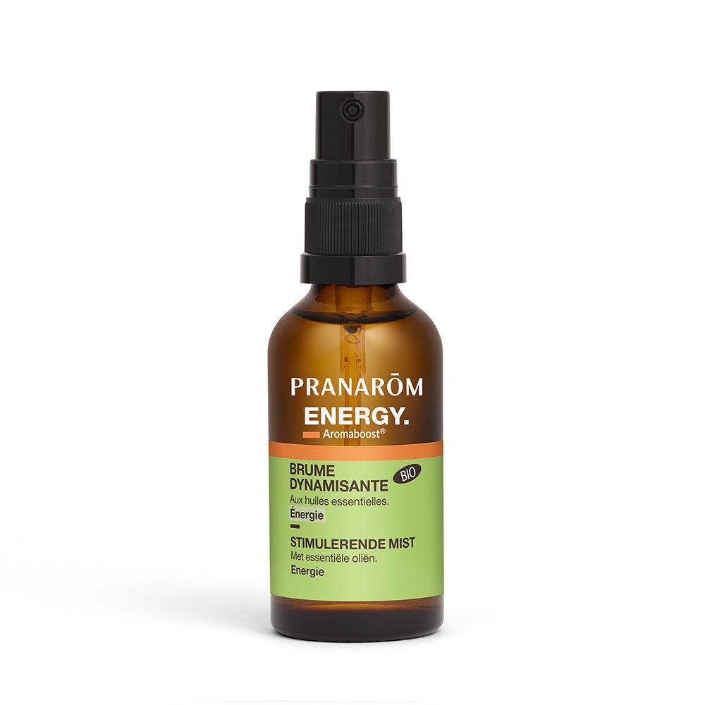 Bruine glazen fles met zwarte verstuiver. Etiket met productnaam en bio-label. Tekst: ENERGY, Brume Dynamisante.