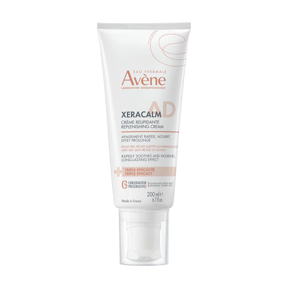 Tube Avène Xeracalm AD Crème Relipidante. Witte tube met naam en logo. 200ml.