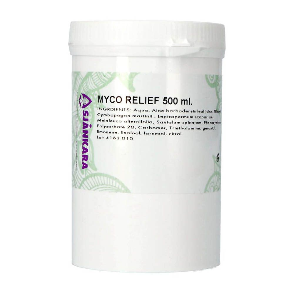 Witte container met deksel. Opschrift: MYCO RELIEF 500 ml. Ingrediëntenlijst. Merk: Sjankara.