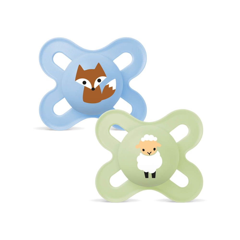 Twee MAM Original Start spenen (0-2 maanden) in blauw en beige met dierenmotieven, verpakt.