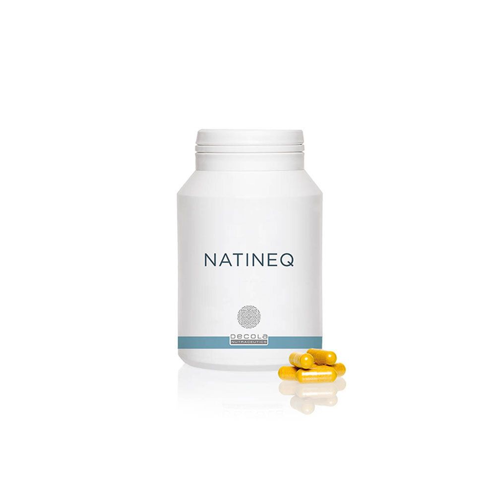 Witte fles met capsules. Opschrift NATINEQ. Enkele capsules ernaast. Gele capsules.