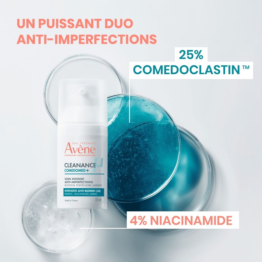 Flacon Avène Cleanance Comedomed+. Blanc, avec pompe. Texte: Cleanance Comedomed+, 30ml.