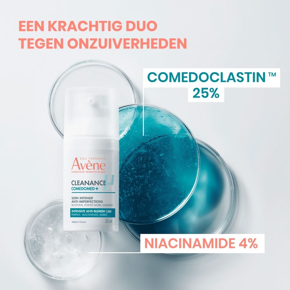 Avène Cleanance Comedomed+ fles. Wit, met doseerkop. Tekst: Cleanance Comedomed+, 30ml.