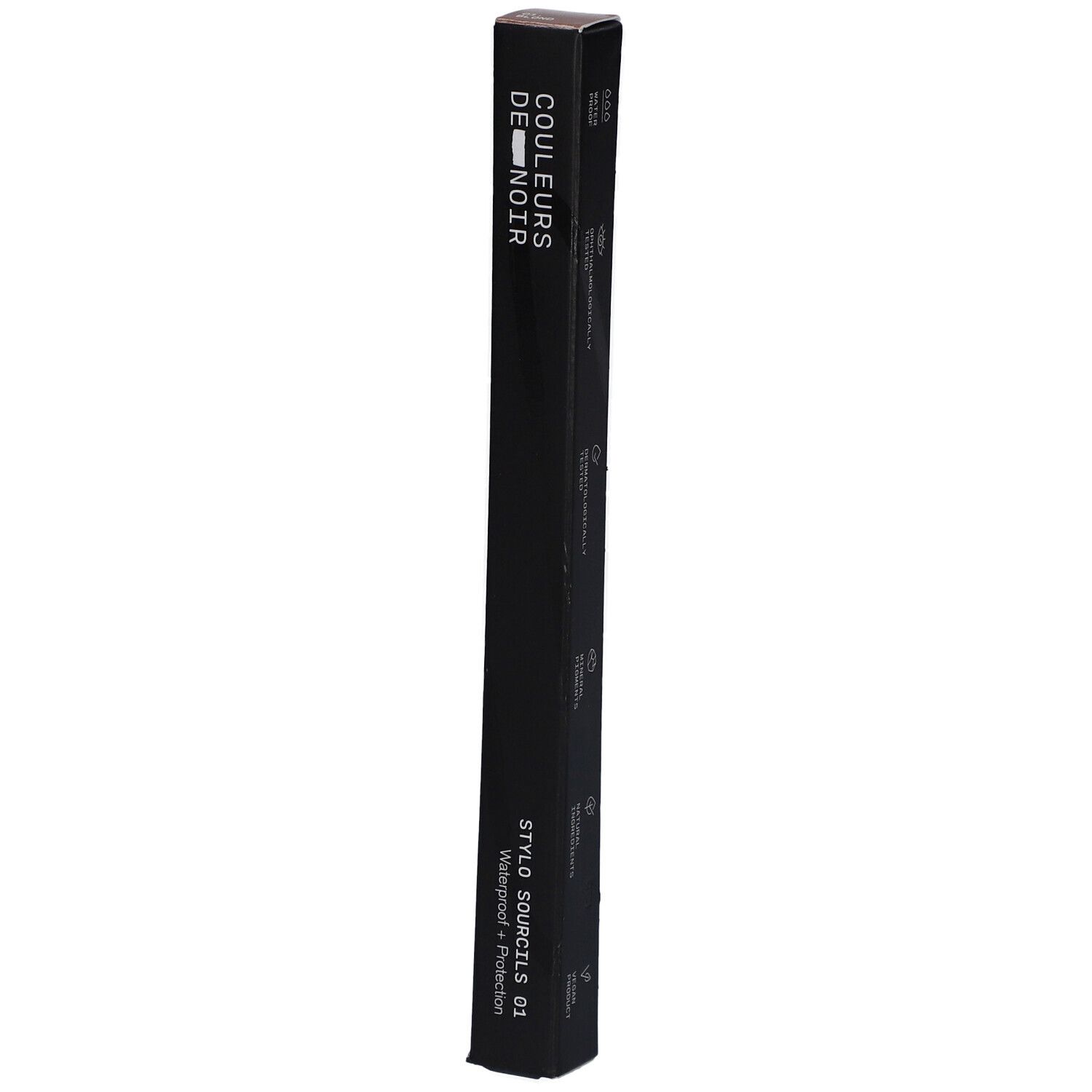 Zwarte verpakking met productnaam en -aanduiding. Opschrift: COULEURS DE NOIR, STYLO SOURCILS 01, Waterproof + Protection.