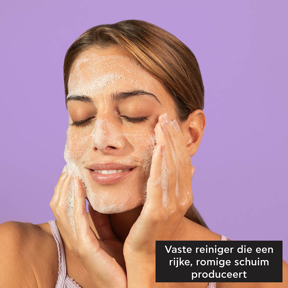 APIVITA Solid Foamy Cleanser verpakking, voorkant met productnaam en gewicht.