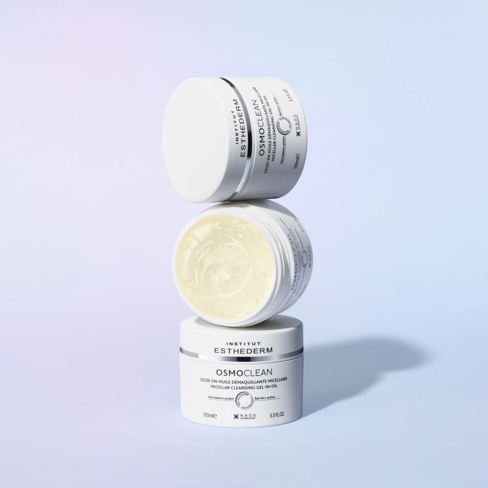 Institut Esthederm Osmoclean Gelée en Huile, zijkant van de pot van 100ml met instructies.