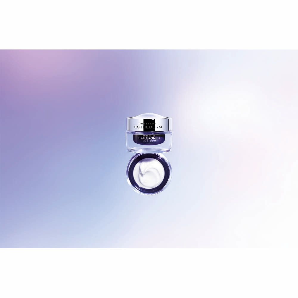Crèmepot met zilveren deksel. Opschrift: Institut Esthederm, Intensive Hyaluronic+ Crème/Cream.
