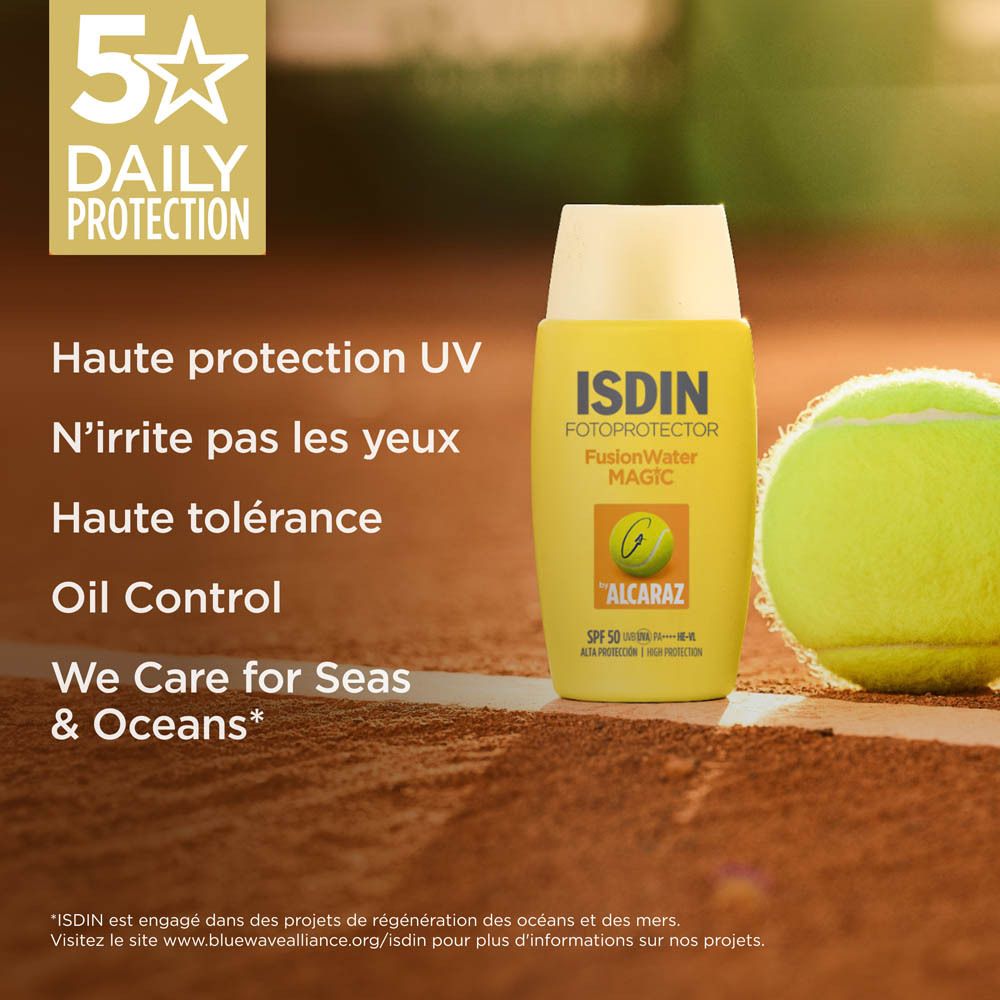 Produit et balle de tennis. Texte: 5 étoiles. Daily Protection. Haute protection UV.