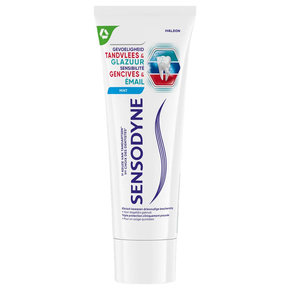 Tube de dentifrice Sensodyne. Texte : Sensibilité, gencives & émail. Goût menthe.