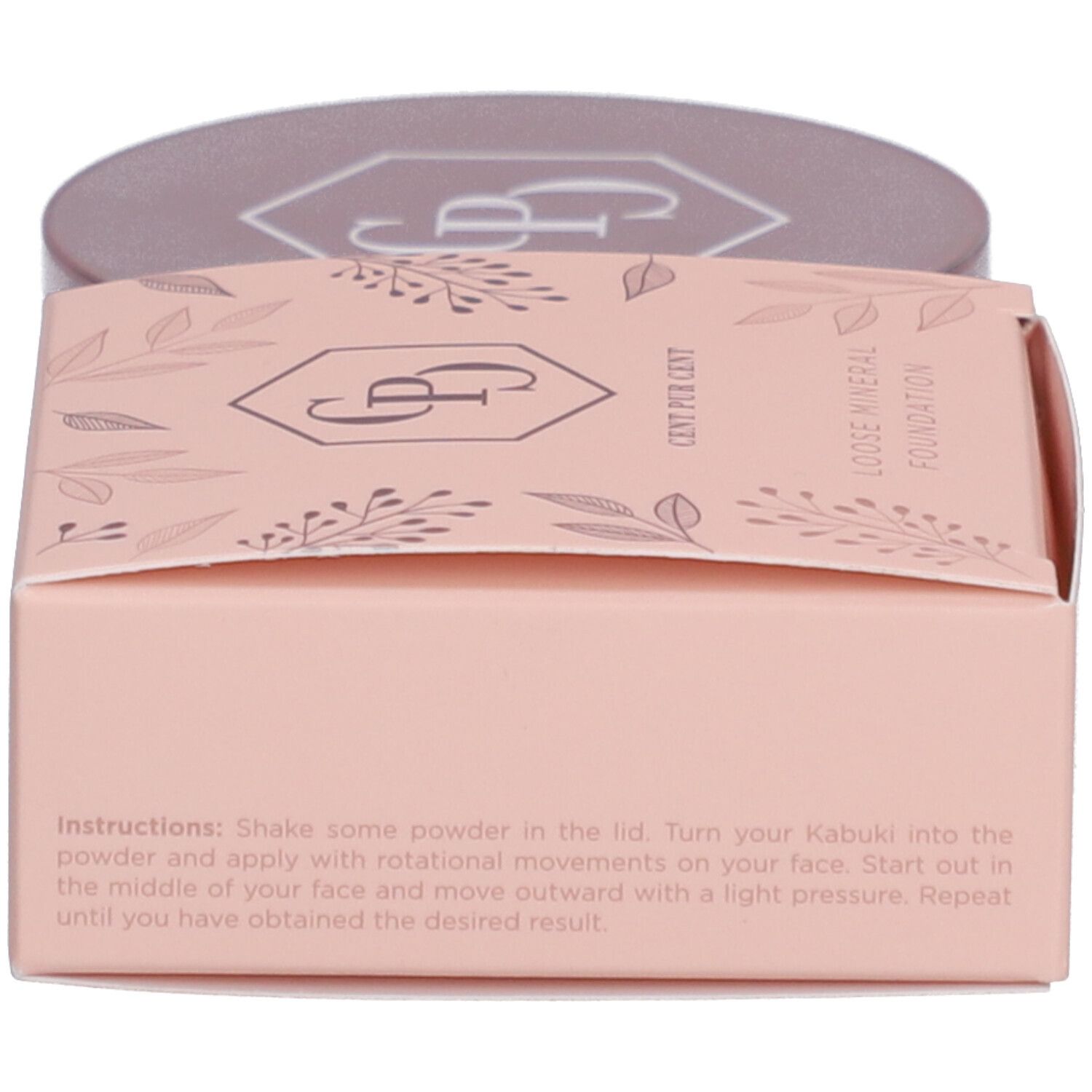 Roze doos met productinformatie. Tekst: Loose Mineral Foundation, Lightweight Skin Improving Foundation. Instructies.