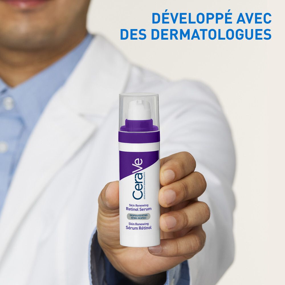 Sérum Rétinol CeraVe. Produit appliqué sur le visage. Texte.