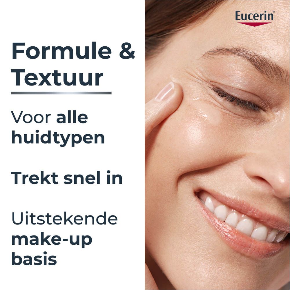 Vrouw raakt haar gezicht aan. Tekst: Formule & Textuur. Voor alle huidtypen. Trekt snel in.