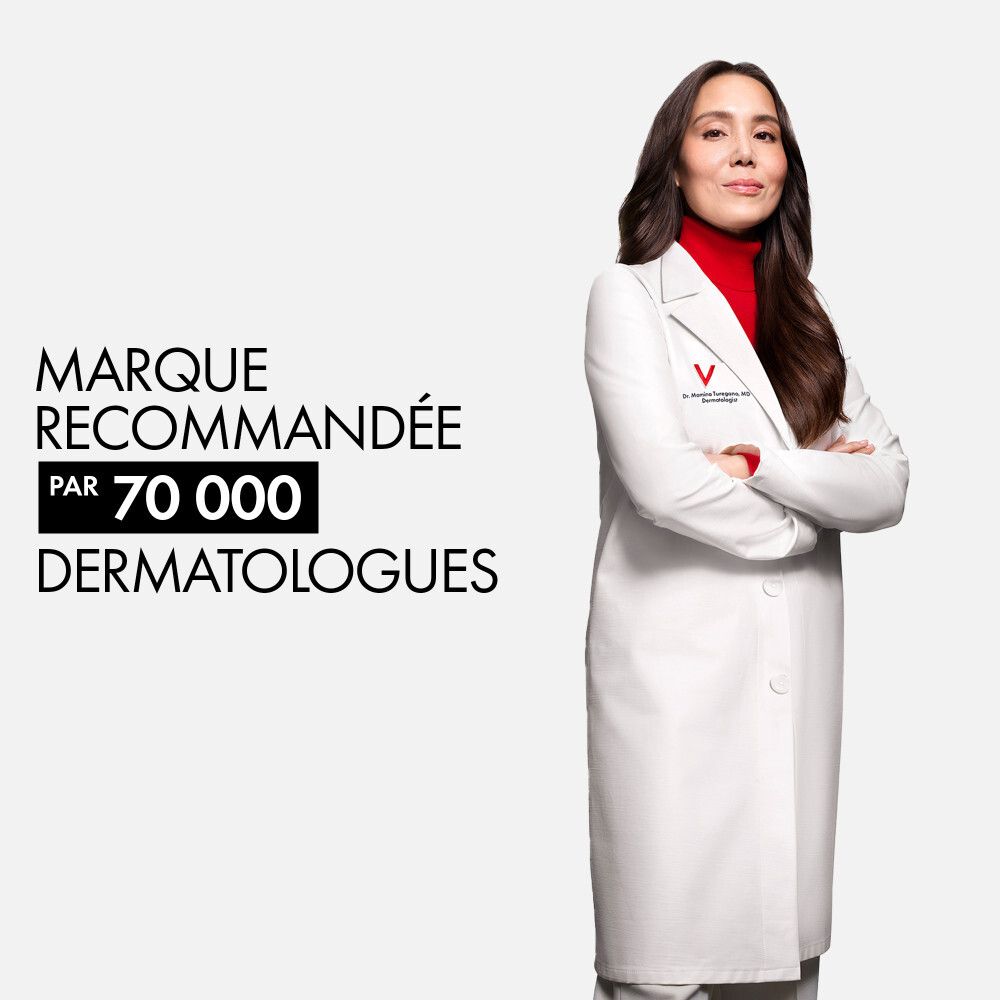 Femme en blouse blanche. Texte : Recommandé par 70 000 dermatologues.