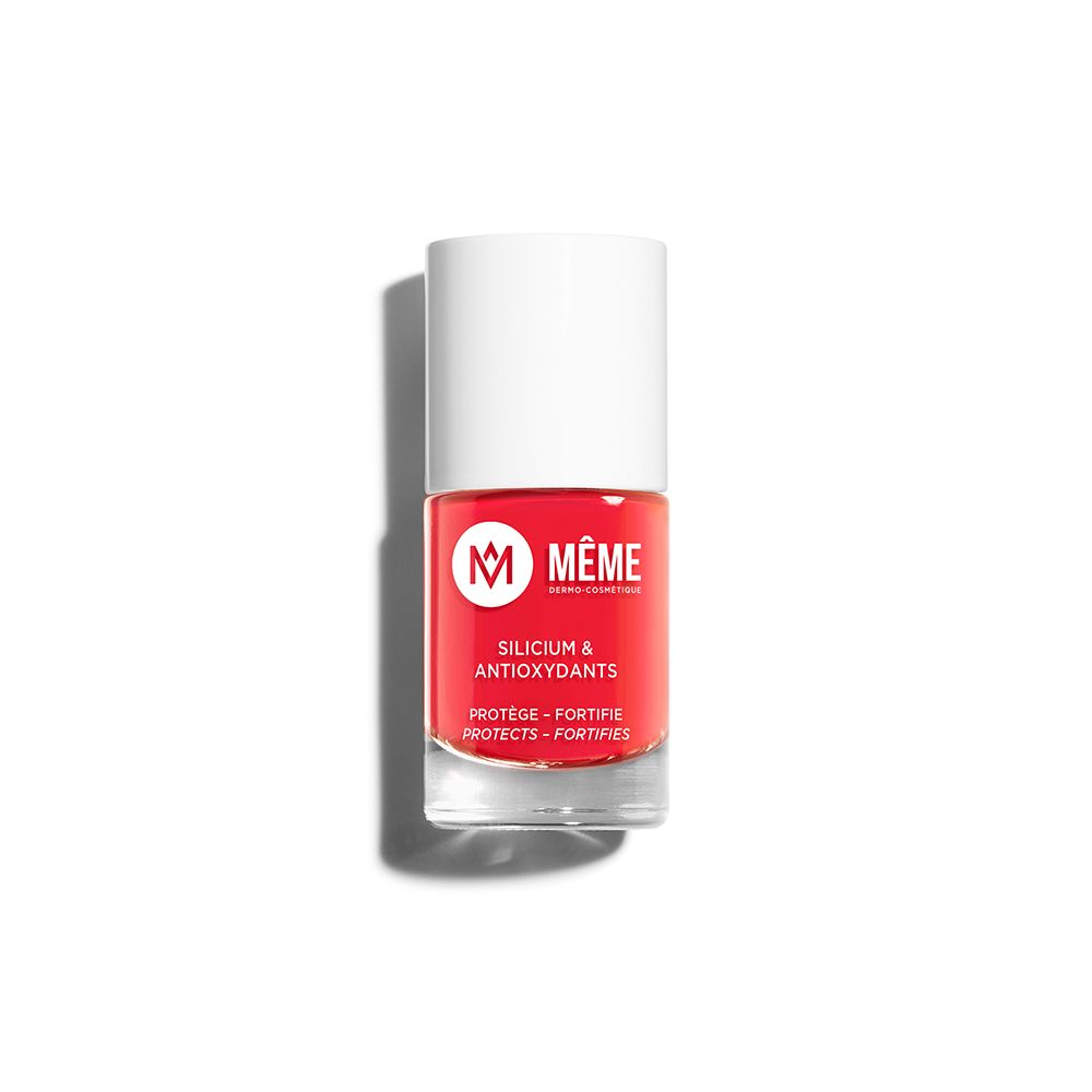 Rode nagellakfles met witte dop. Opschrift: MEME, Silicium & Antioxidanten. Transparante onderkant.