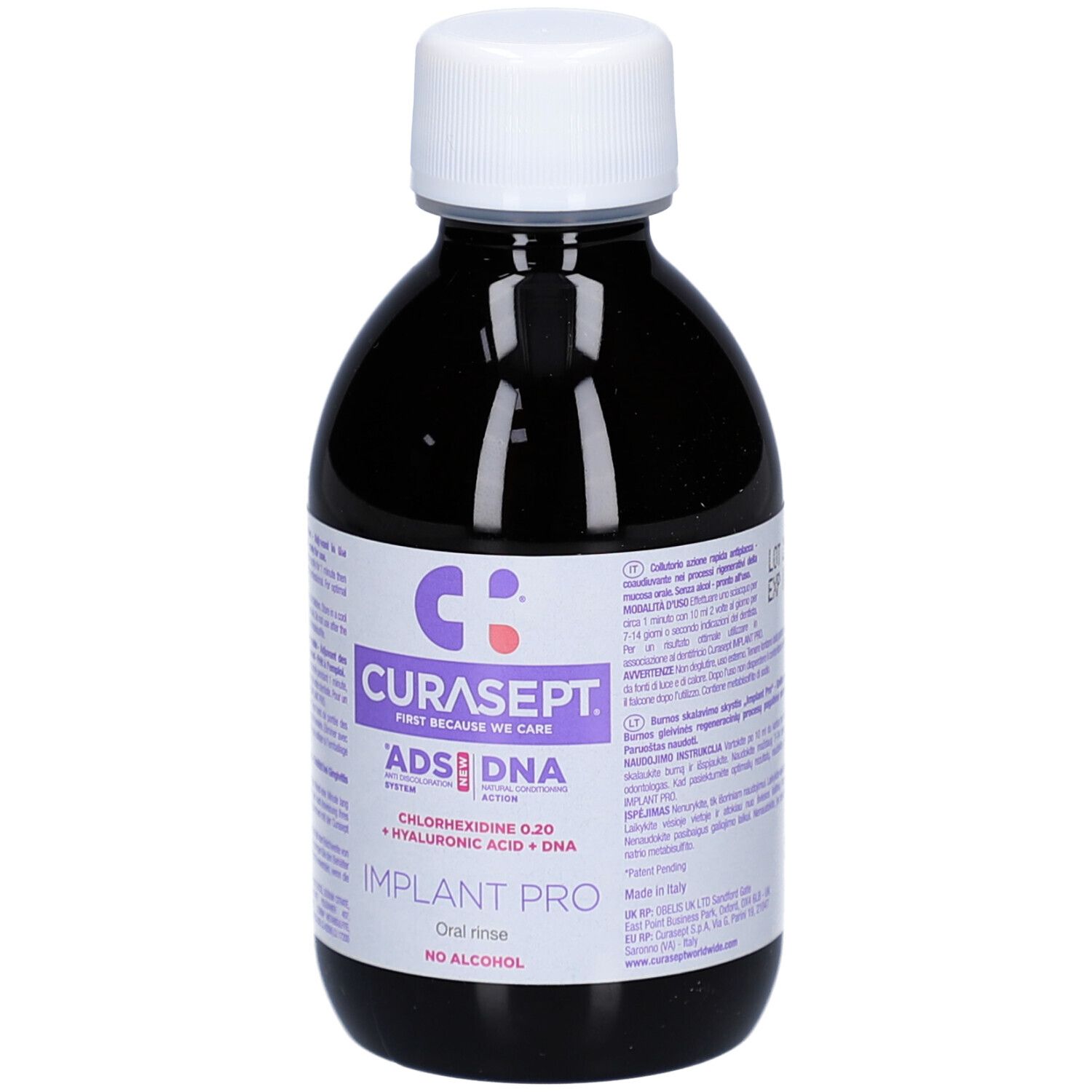 Fles met donkere vloeistof en witte dop. Opschrift: CURASEPT ADS DNA Implant Pro. Mondspoeling.