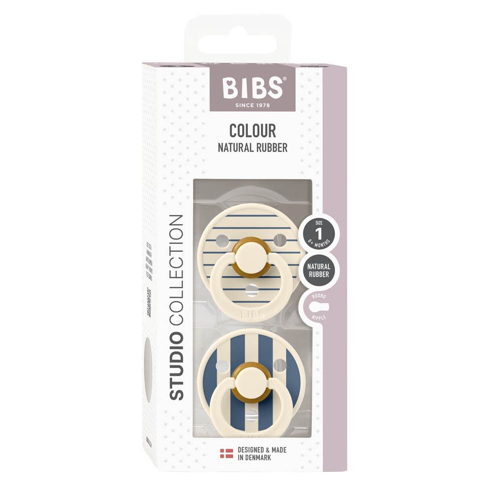 BIBS STUDIO Colour 2-pack fopspenen. Ivoor/staalblauw. Natuurrubber. Maat 1. Verpakking met twee fopspenen.