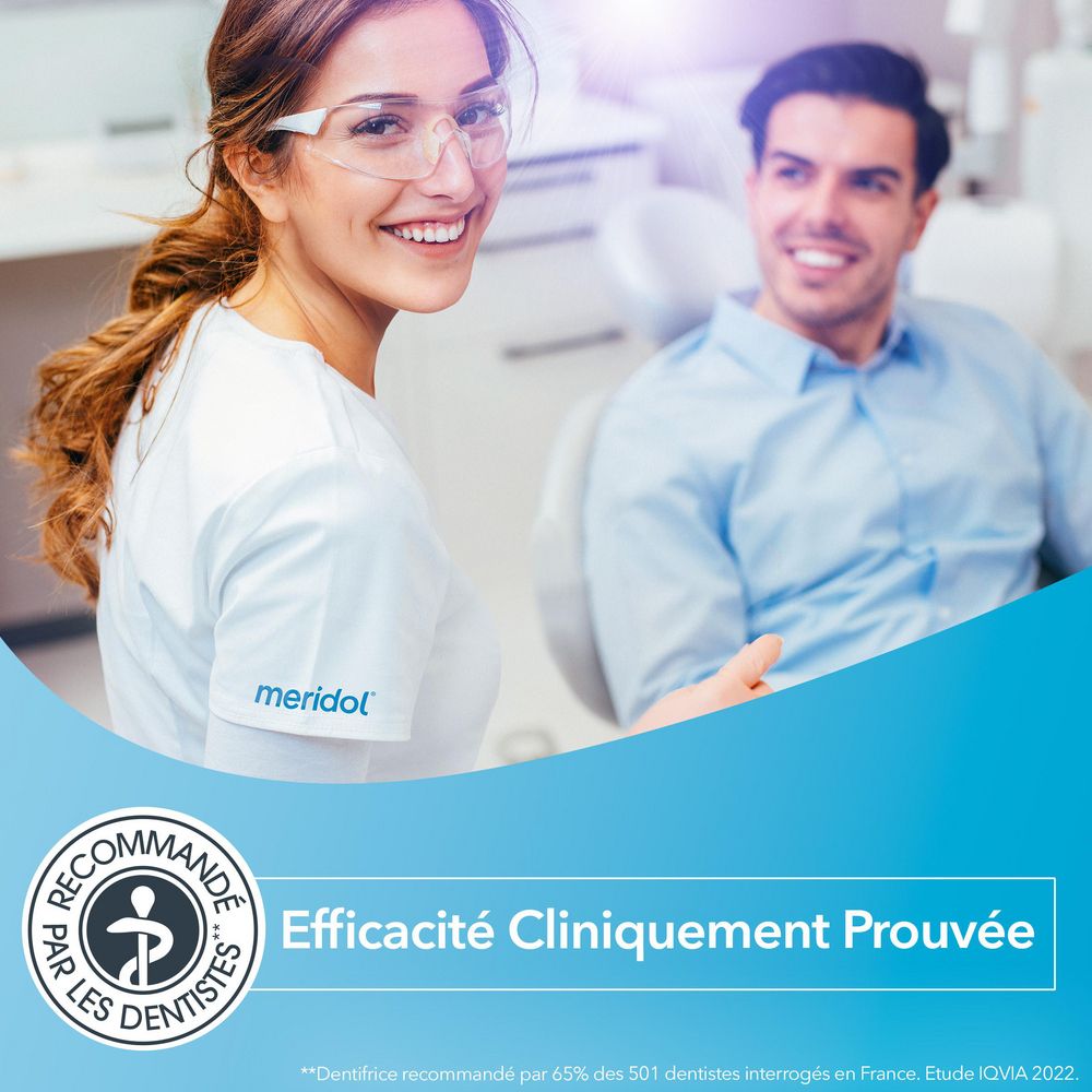 Tube de dentifrice meridol®. Inscription: Protection gencives. Couleurs: bleu et blanc.