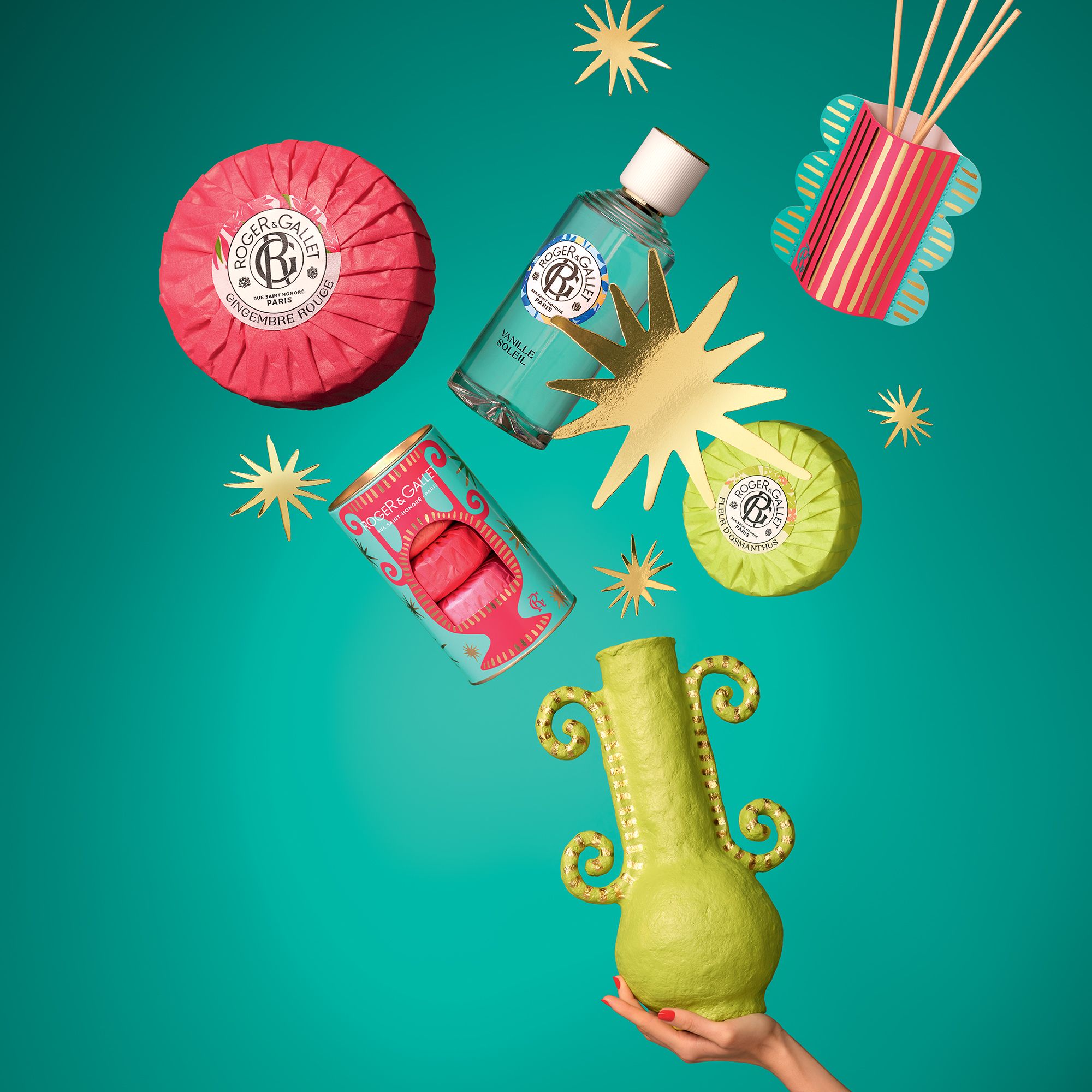 Productset met fles en zeep. Opschrift: Cédrat. Op witte achtergrond.