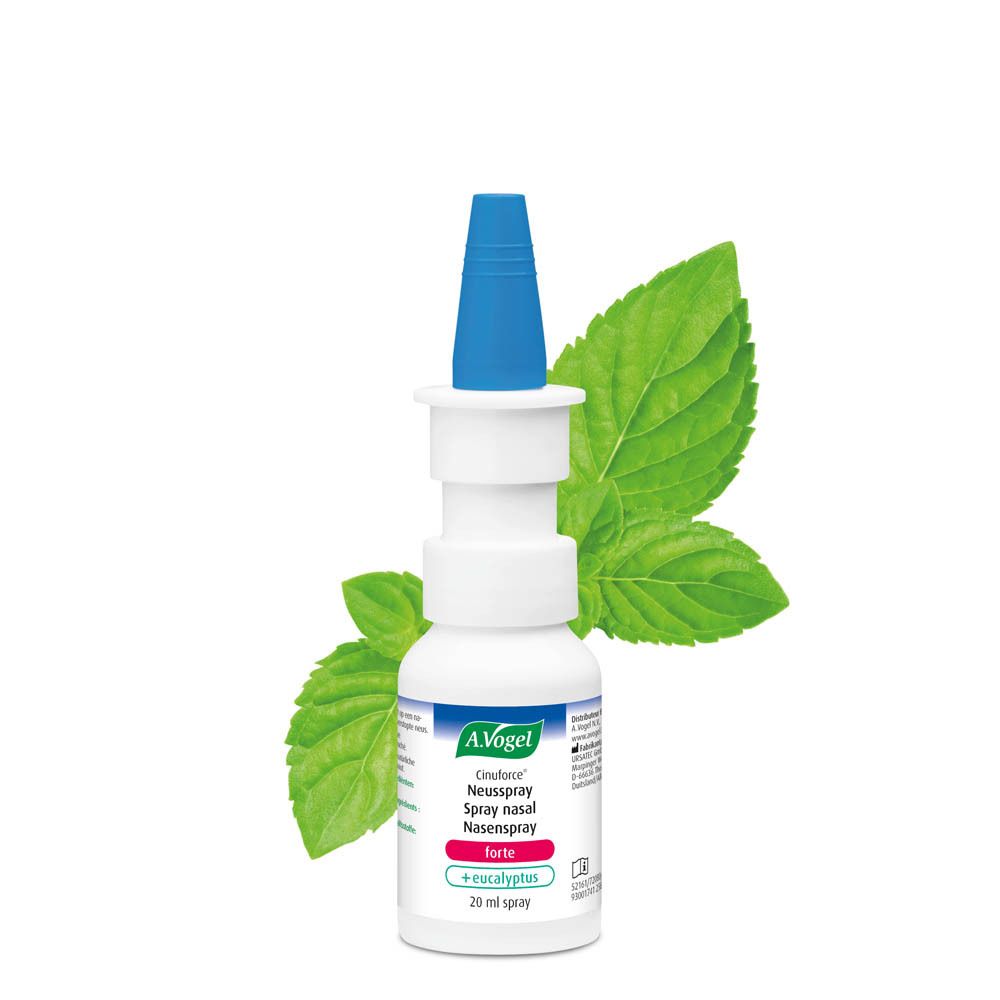 A.Vogel Cinuforce Neusspray forte + eucalyptus. Neussprayfles met blauwe punt en muntbladeren.