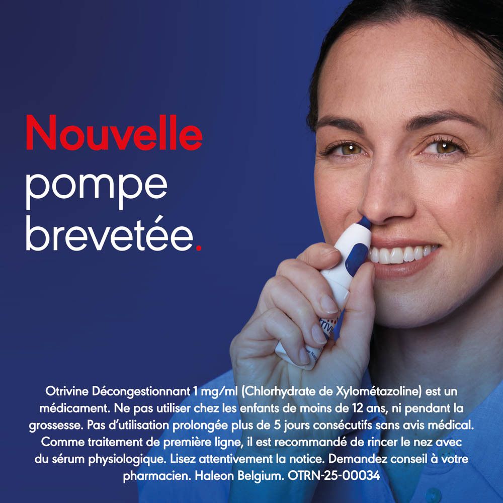 Femme utilisant un spray nasal. Texte : Nouvelle pompe brevetée.