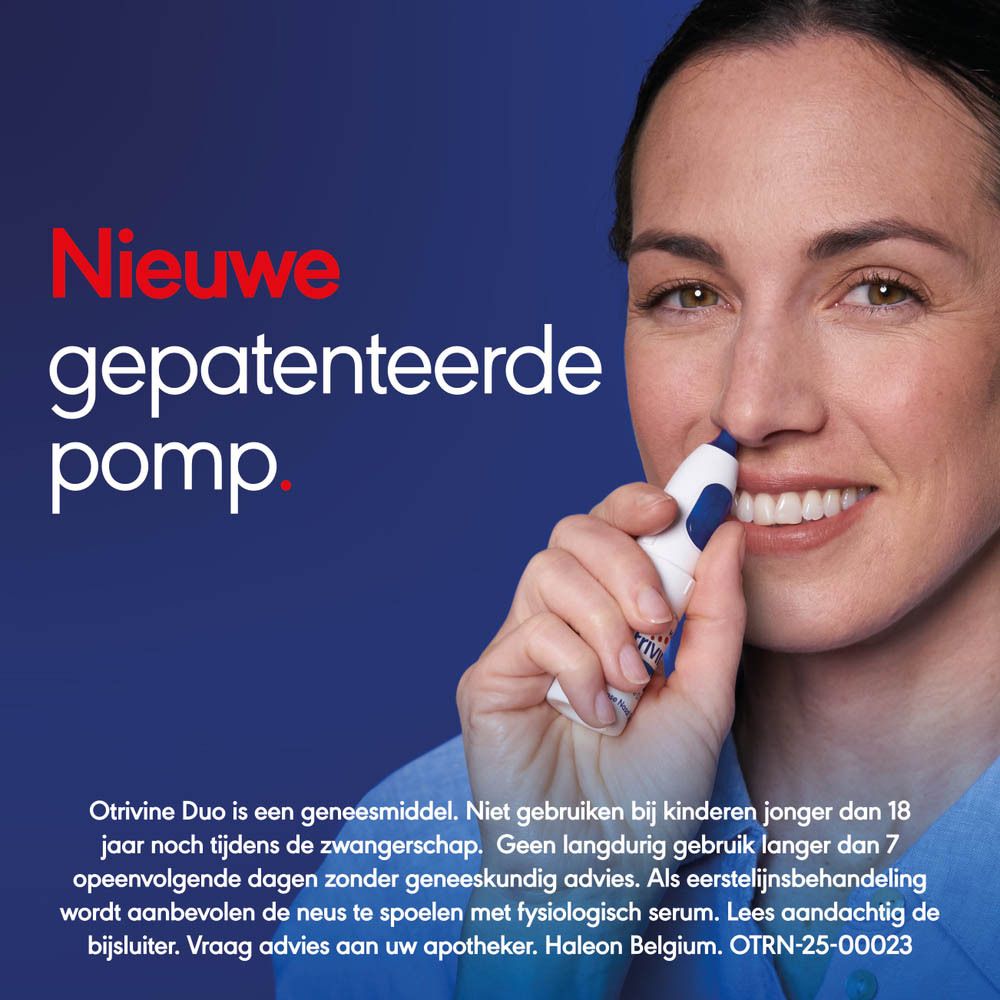 Vrouw gebruikt neusspray. Tekst: Nieuwe gepatenteerde pomp. Productinfo.