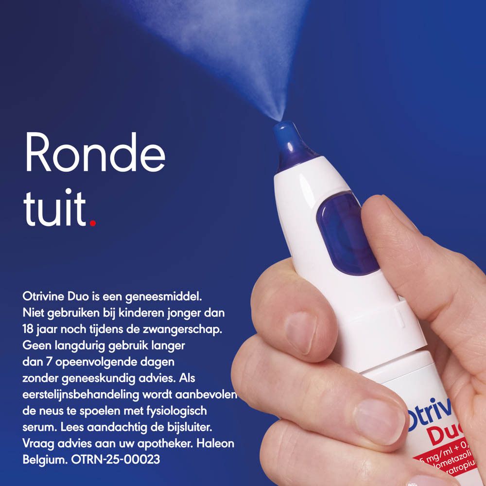 Hand houdt neusspray vast. Tekst: Ronde tuit. Productinfo.