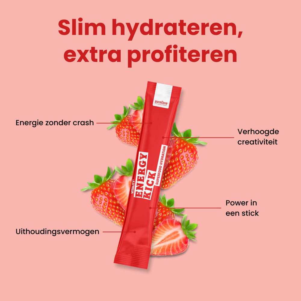 Rode doos met product. Opschrift: Energy Kick, Superfood Hydration. Zakje poeder. Aardbeien.