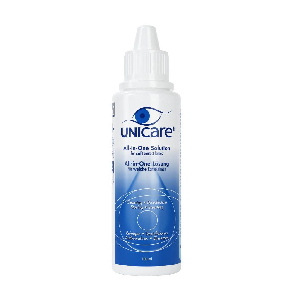 Witte fles met blauw etiket. Opschrift: UNICARE, All-in-One Solution, voor zachte contactlenzen. 100 ml.