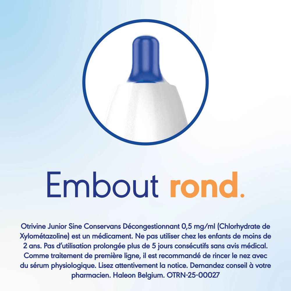 Spray nasal Otrivine Junior, flacon blanc avec embout bleu.