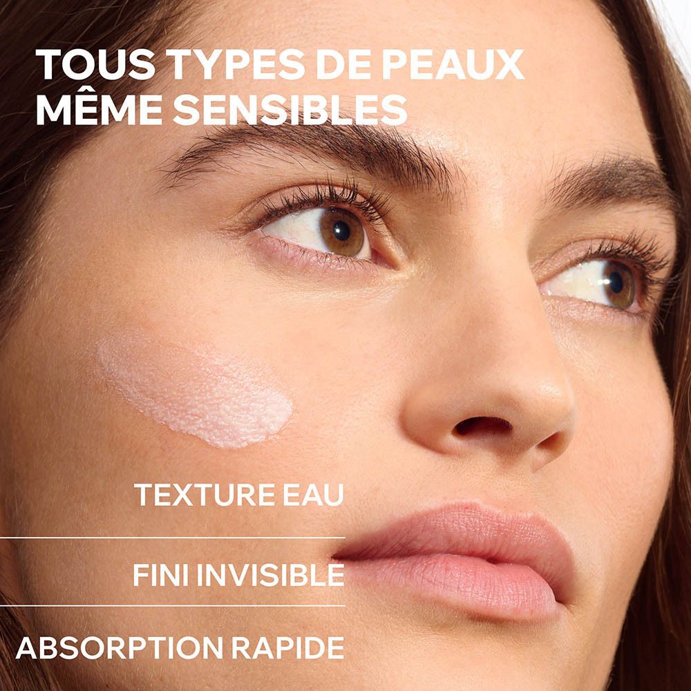 Flacon Uriage Bariesun Aqua fluide ultra-mat SPF50+ et texte. Texte sur le produit.