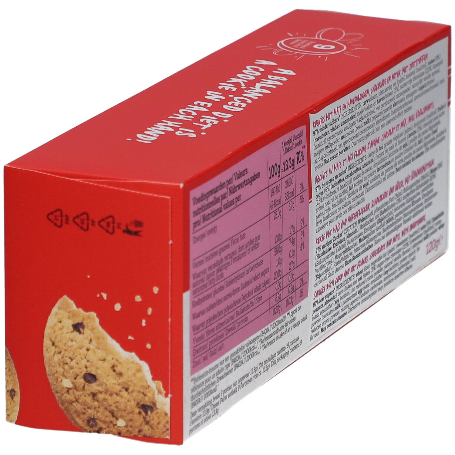 Rode verpakking met voedingswaarde-informatie en opschrift "Nutty Crunch Chocolate Cookies".