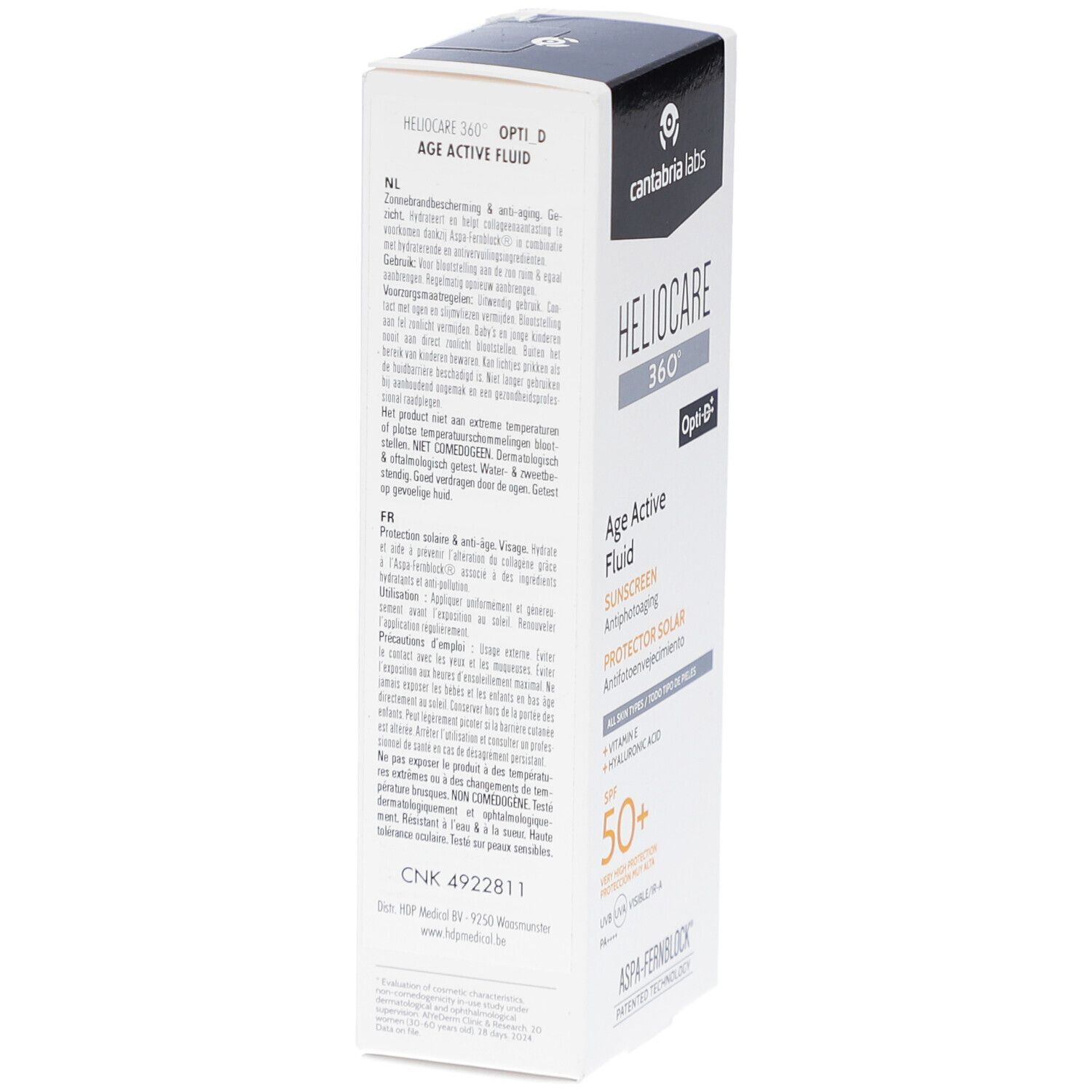 Achterkant van de productverpakking. Tekst in meerdere talen. Merk: Cantabria Labs. Product: Heliocare 360° Age Active Fluid.