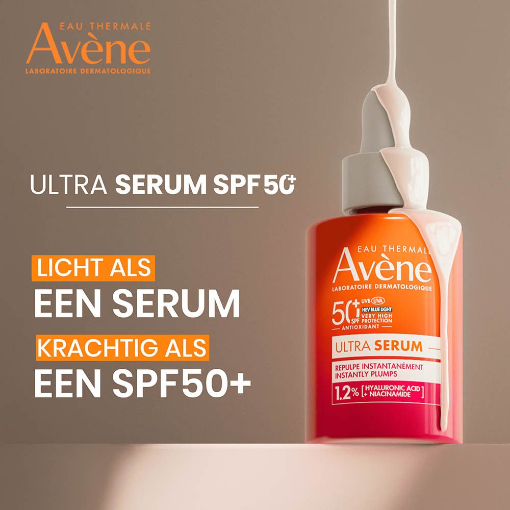 Vrouw houdt flesje Avène Solaire Ultra Serum SPF50+ vast. Gezicht, product, tekst.