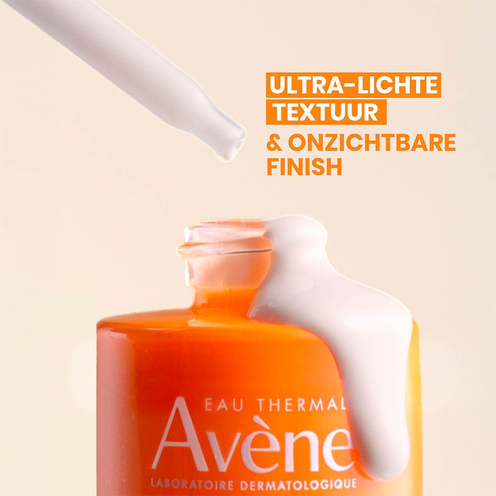 Serum druppelt uit pipet. Ultra-lichte textuur & onzichtbare finish.