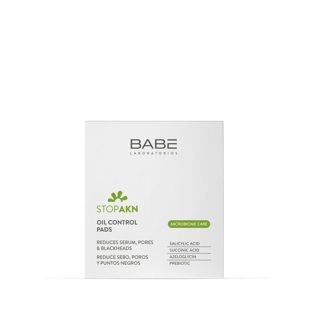 Babé Stop Akn Oil Control Pads doos. Vermindert talg, poriën en mee-eters. Bevat salicylzuur, barnsteenzuur, azeloglycine en prebiotica.