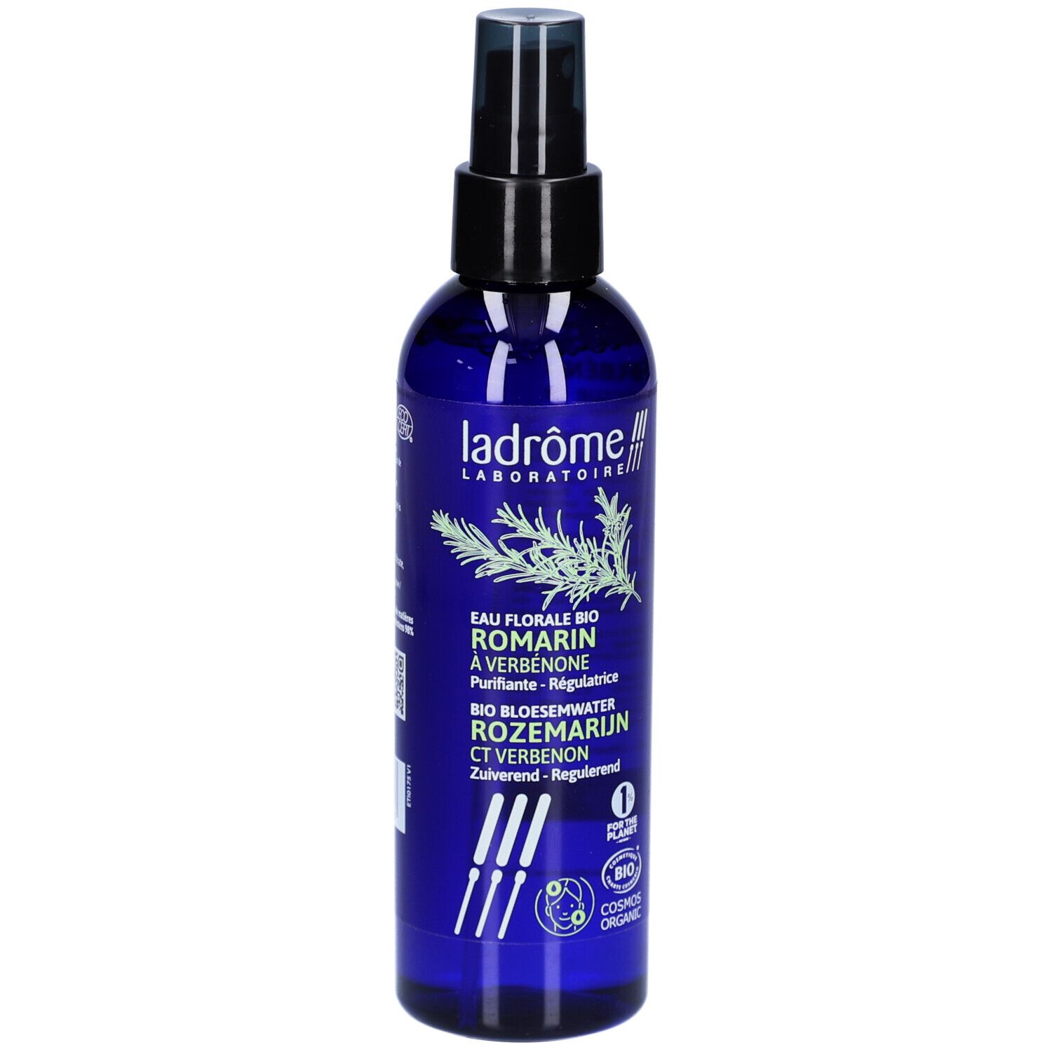 Blauwe fles met verstuiver. Opschrift: Ladrome Laboratoire, Eau Florale Bio Romarin à Verbenone, Bio Bloesemwater Rozemarijn Ct Verbenon.