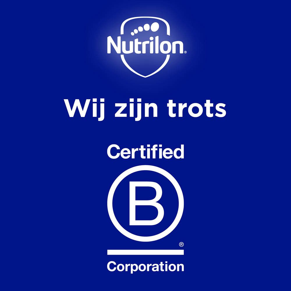 Blauwe achtergrond met tekst: Wij zijn trots. Certified B Corporation. Logo.