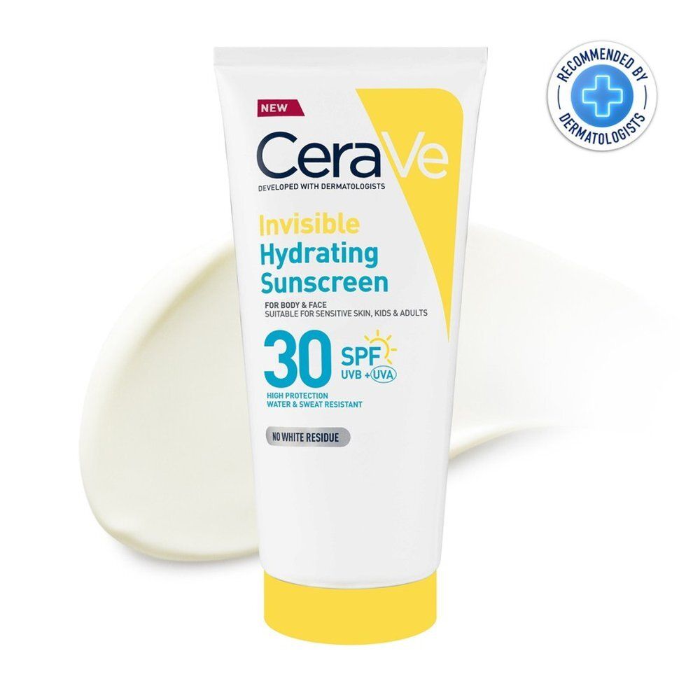 Tube blanc avec produit sur fond blanc. Inscription: CeraVe, Invisible Hydrating Sunscreen, SPF 30. Recommandé par les dermatologues.