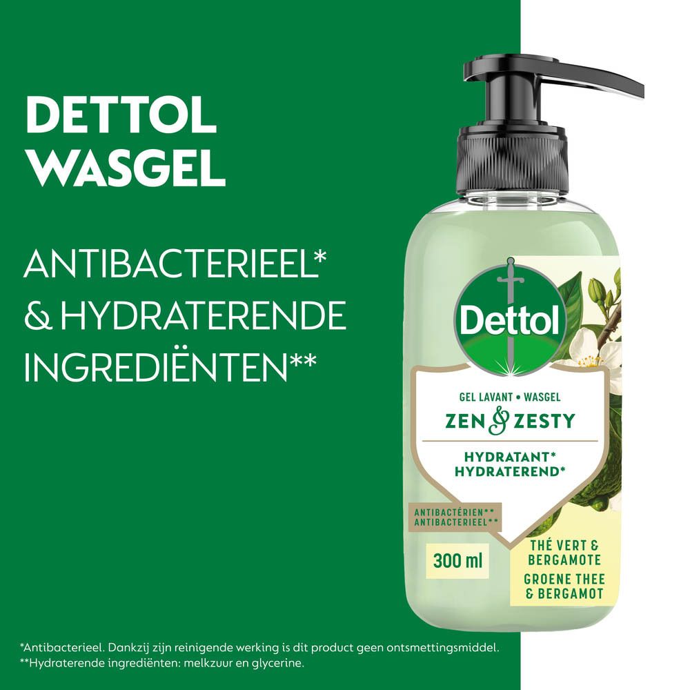 Handen met schuim onder een waterstraal, geschikt voor alle huidtypes.