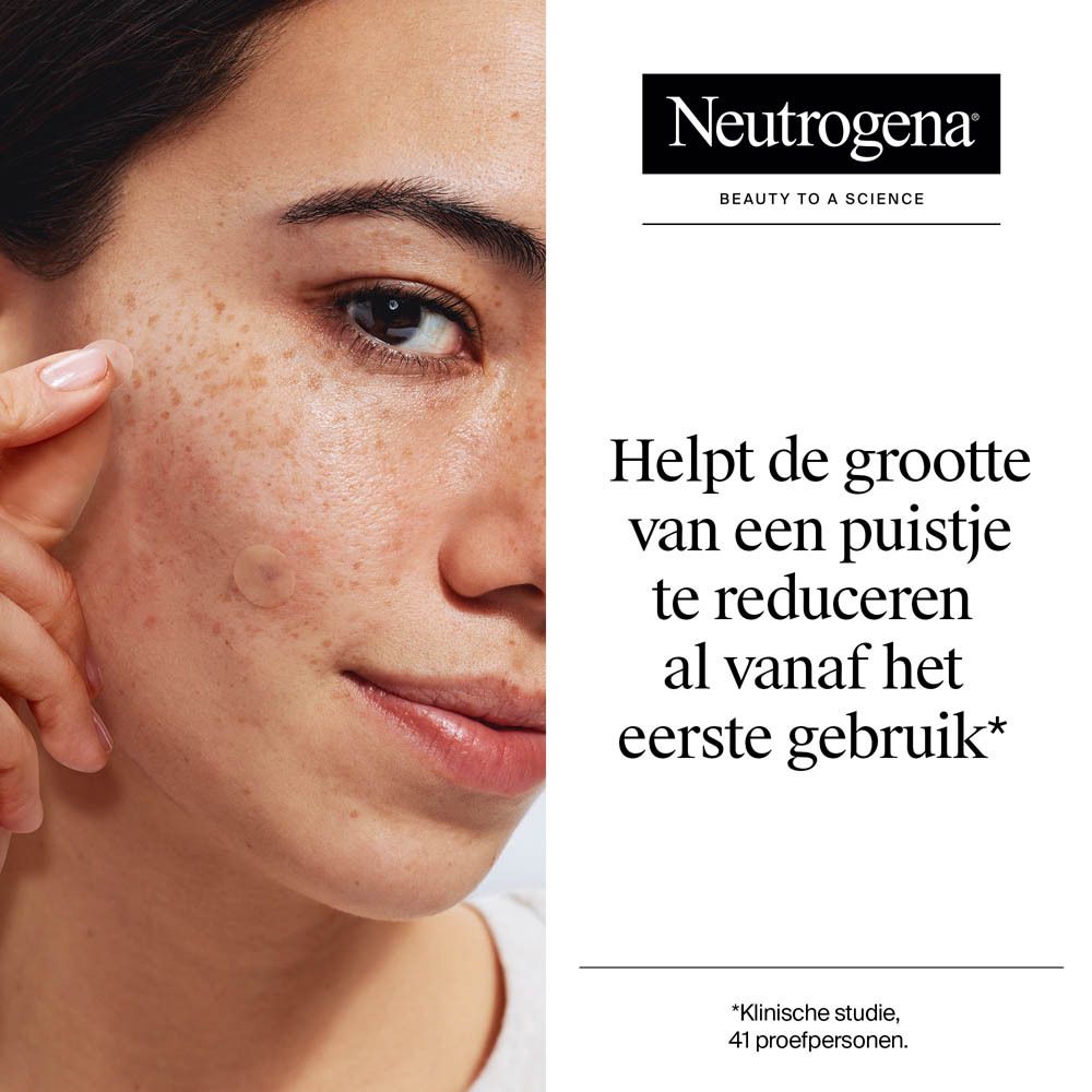 Gezicht van een vrouw. Tekst: Helpt de grootte van een puistje te verminderen vanaf het eerste gebruik.
