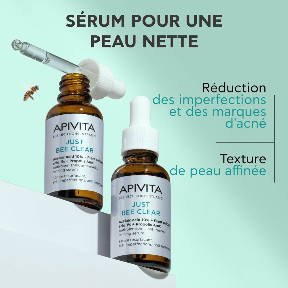 Deux flacons avec pipettes. Inscription : Apivita Just Bee Clear Sérum Anti-Imperfections. Avec abeilles.