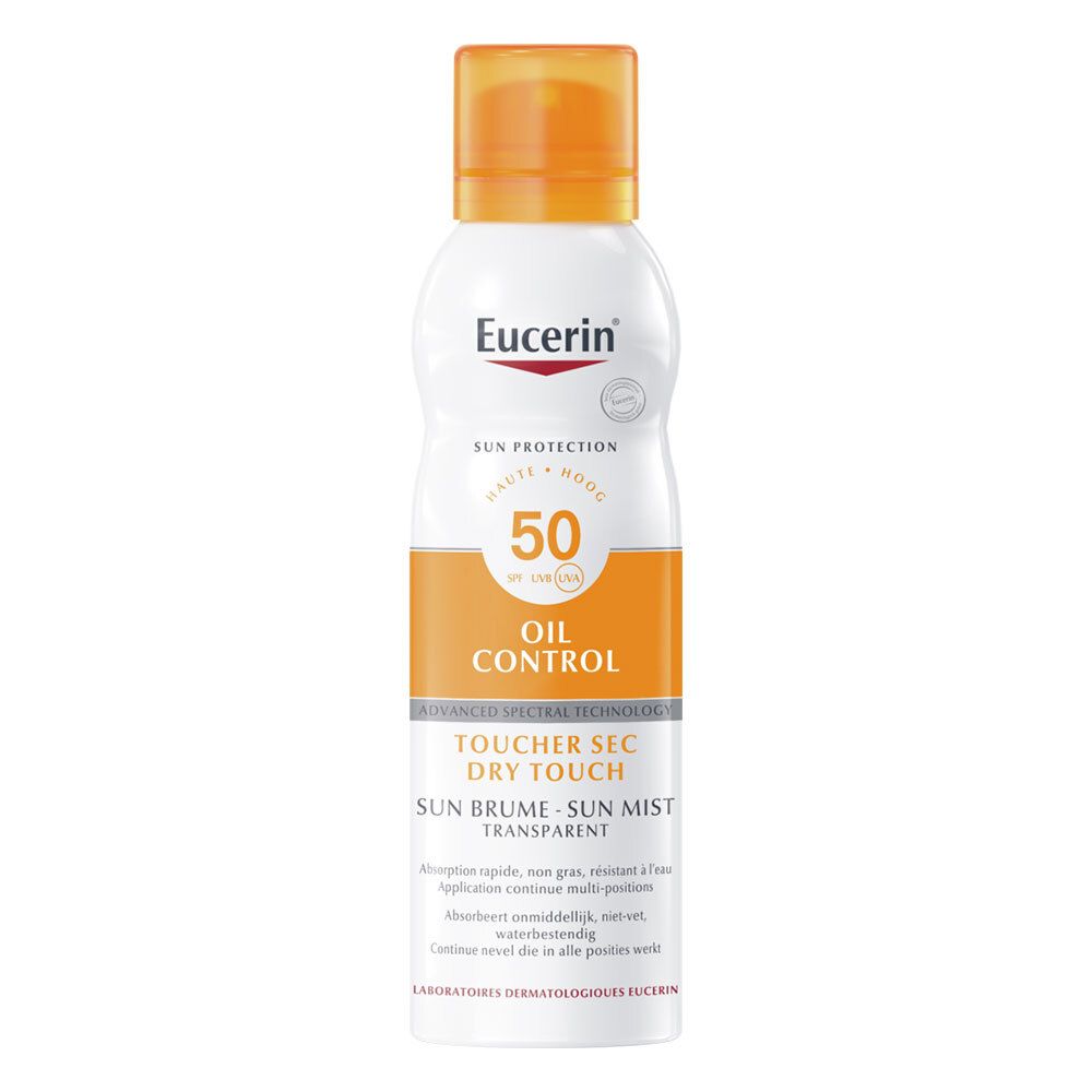 Wit-oranje spuitfles. Opschrift: Eucerin, Sun Protection, SPF 50, Oil Control, Dry Touch Mist Transparent. Productetiket.
